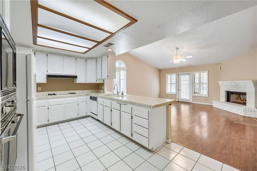 4319 Cherrystone, Las Vegas, NV 89121
