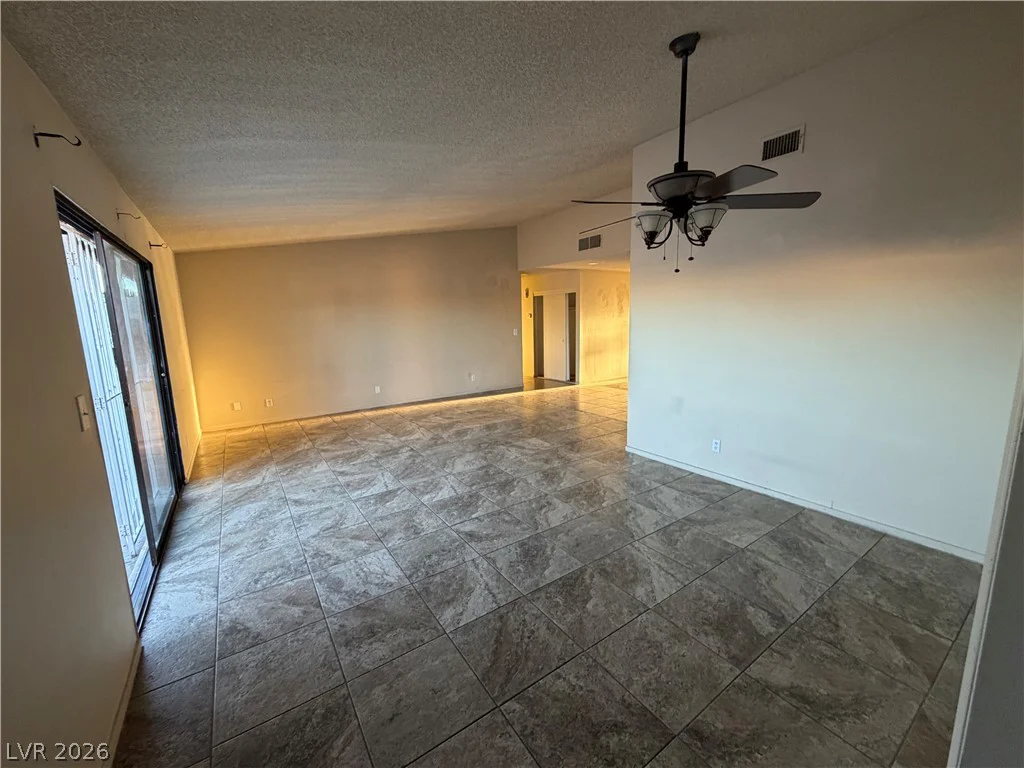 4798 Walteta, Las Vegas, NV 89119
