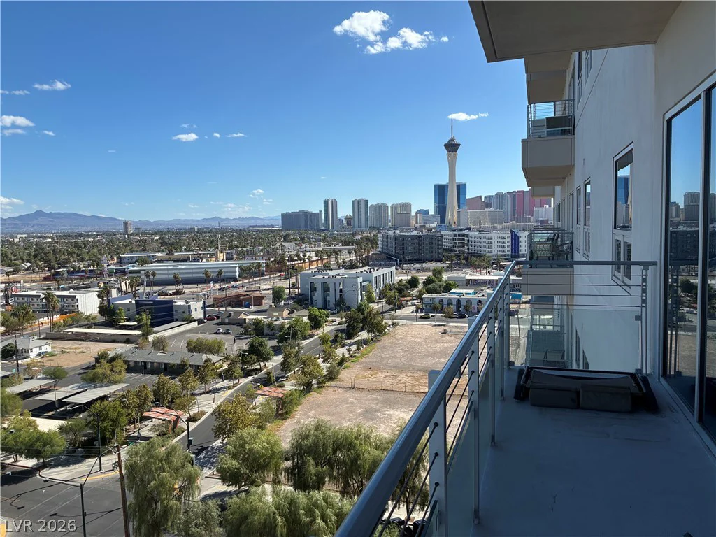 200 Hoover, Las Vegas, NV 89101