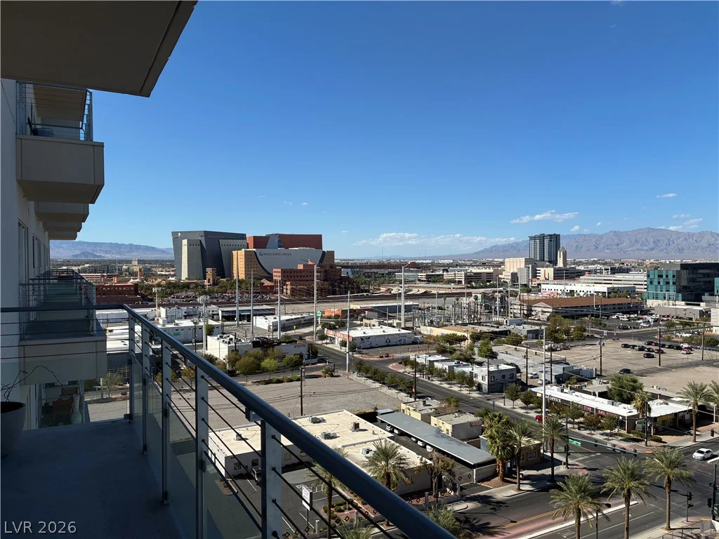 200 Hoover, Las Vegas, NV 89101