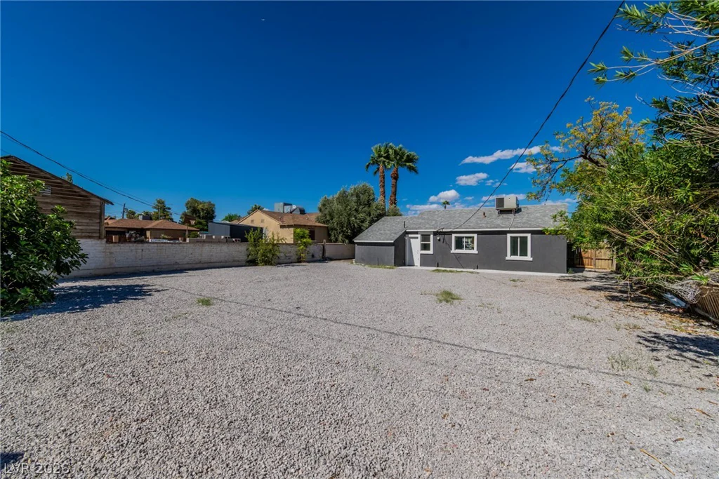 1604 Lewis, Las Vegas, NV 89101