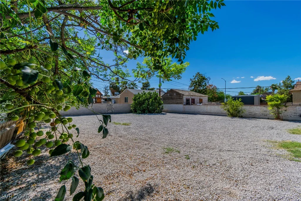 1604 Lewis, Las Vegas, NV 89101