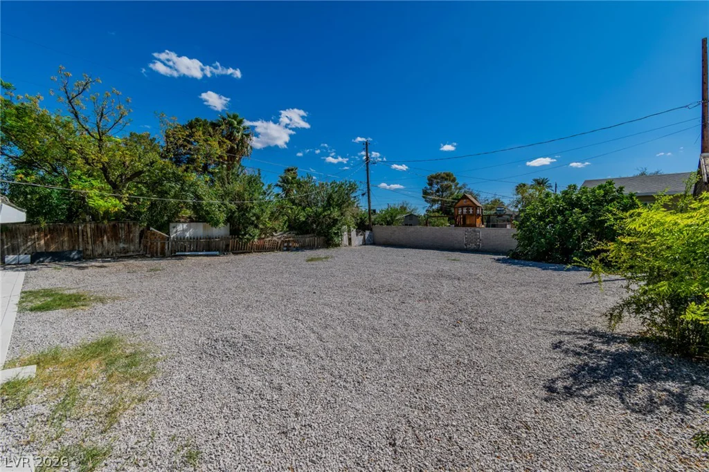 1604 Lewis, Las Vegas, NV 89101