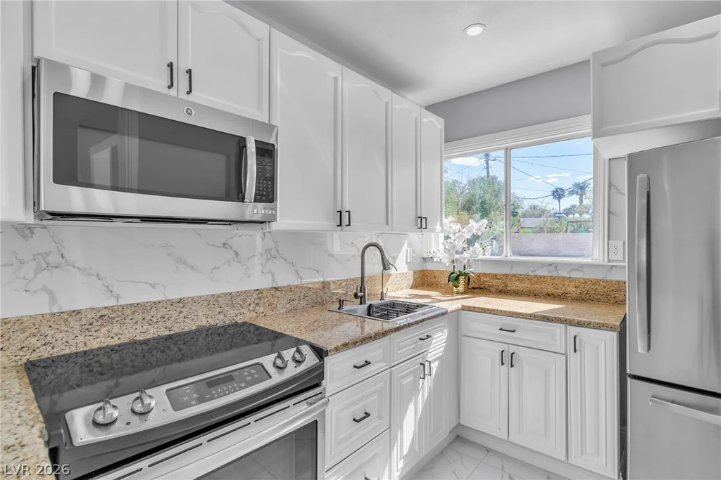 1604 Lewis, Las Vegas, NV 89101