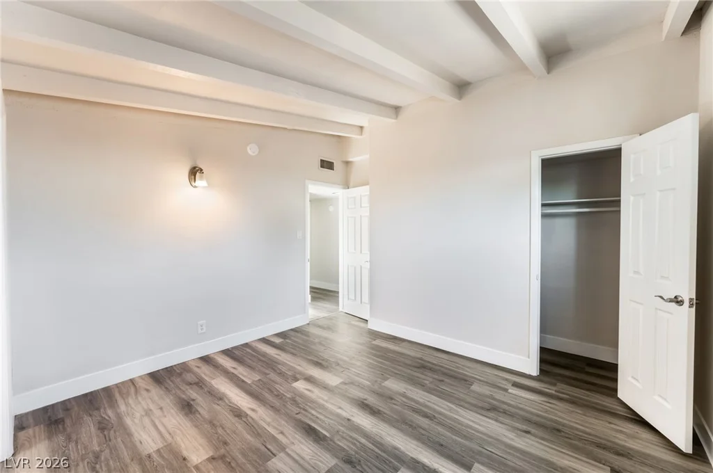 2320 Oakey, Las Vegas, NV 89104