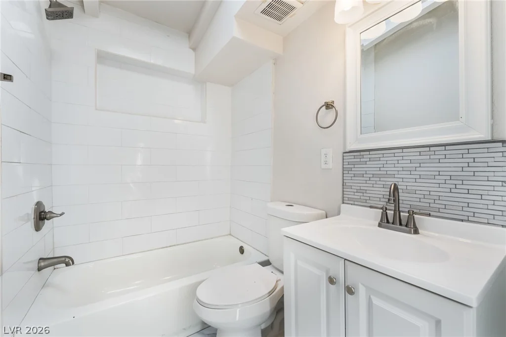 2320 Oakey, Las Vegas, NV 89104