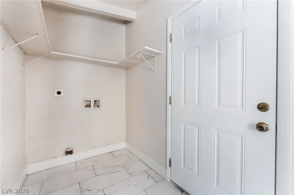 2320 Oakey, Las Vegas, NV 89104