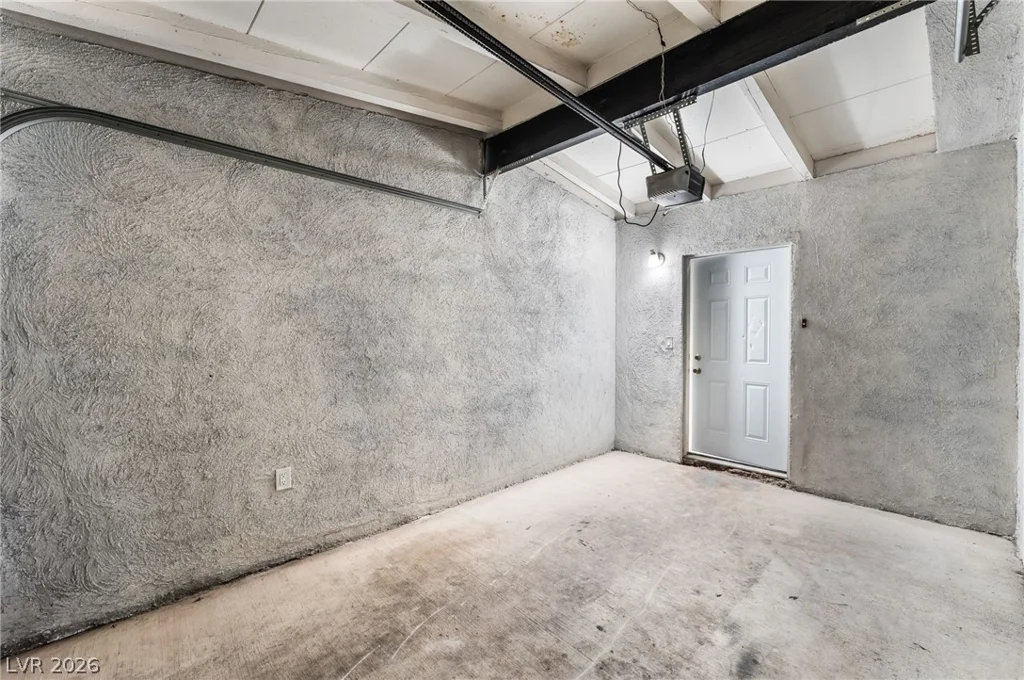 2320 Oakey, Las Vegas, NV 89104