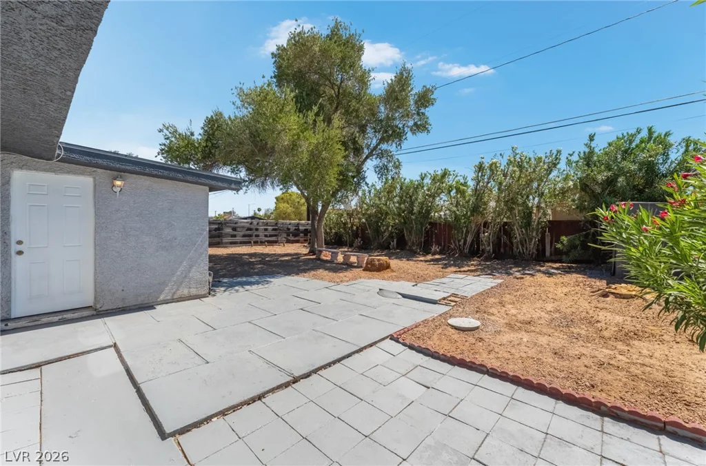 2320 Oakey, Las Vegas, NV 89104