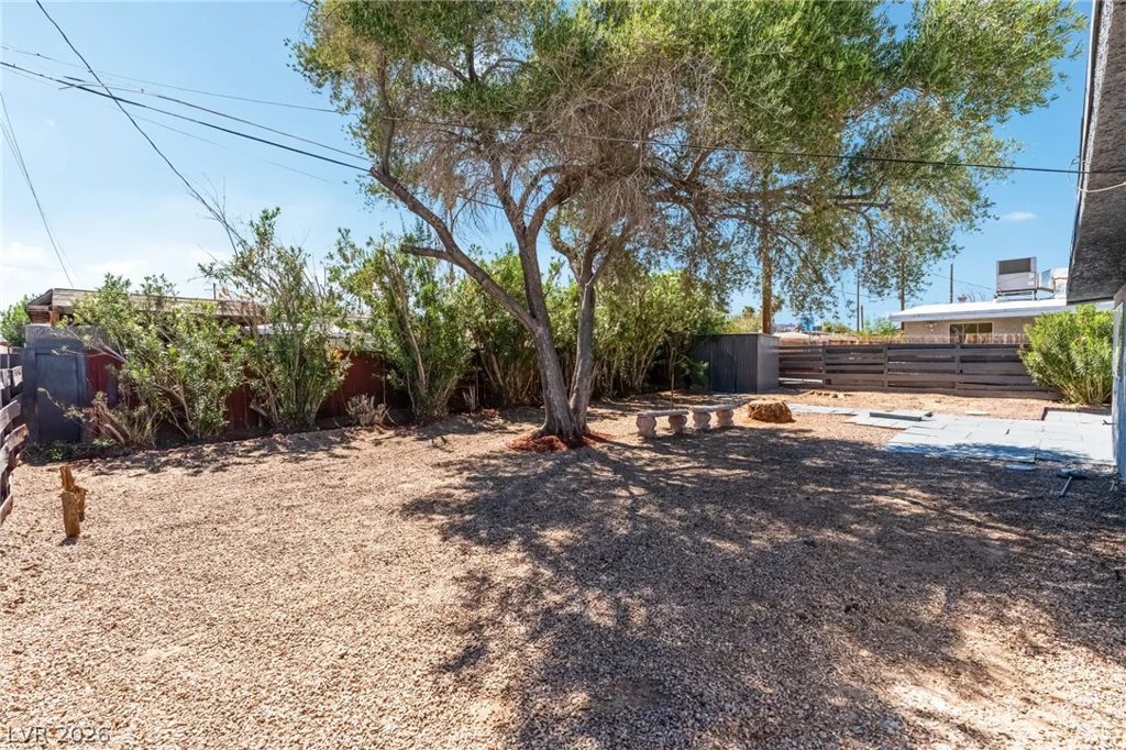 2320 Oakey, Las Vegas, NV 89104