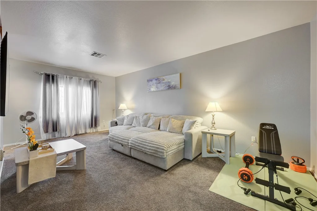2050 Los Feliz, Las Vegas, NV 89156