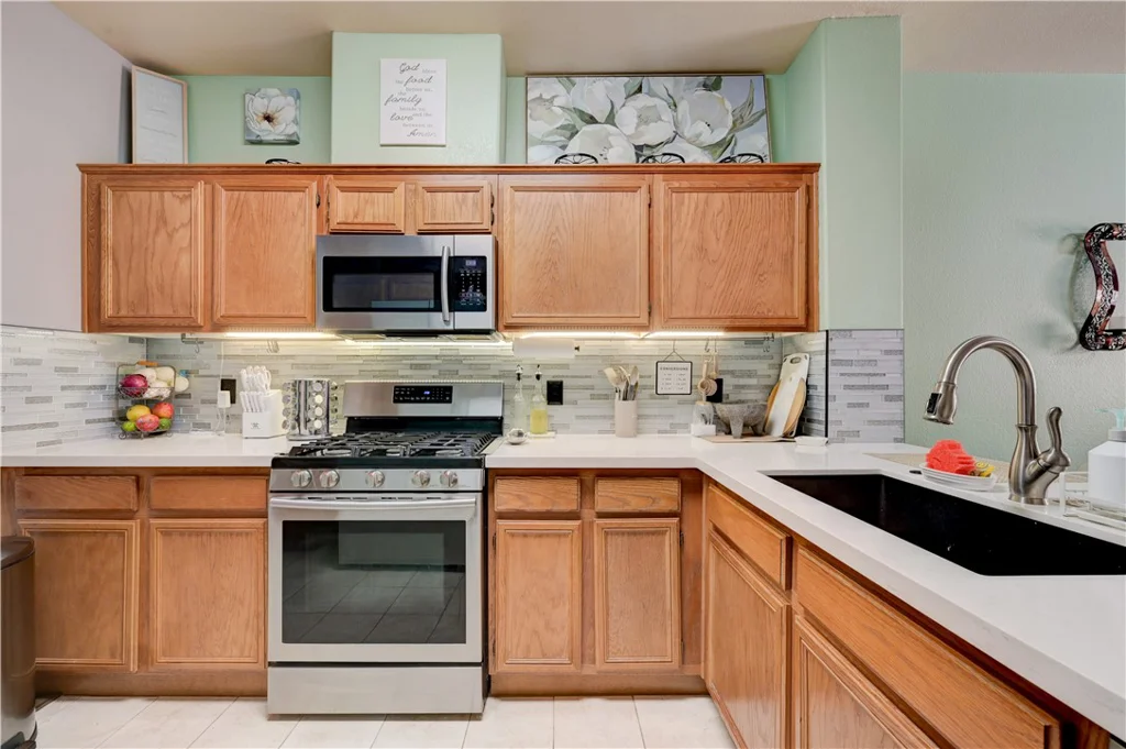 2050 Los Feliz, Las Vegas, NV 89156
