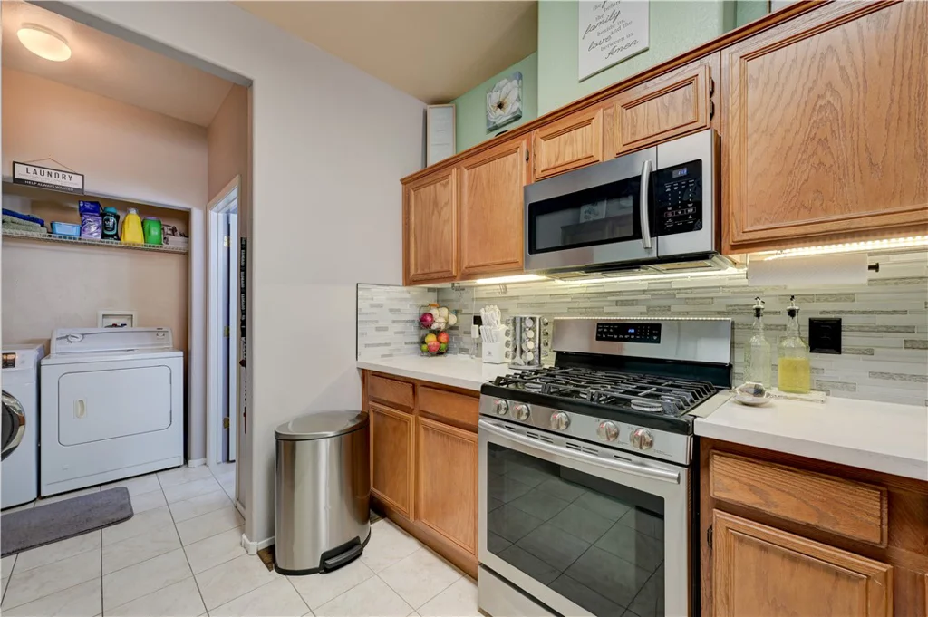 2050 Los Feliz, Las Vegas, NV 89156