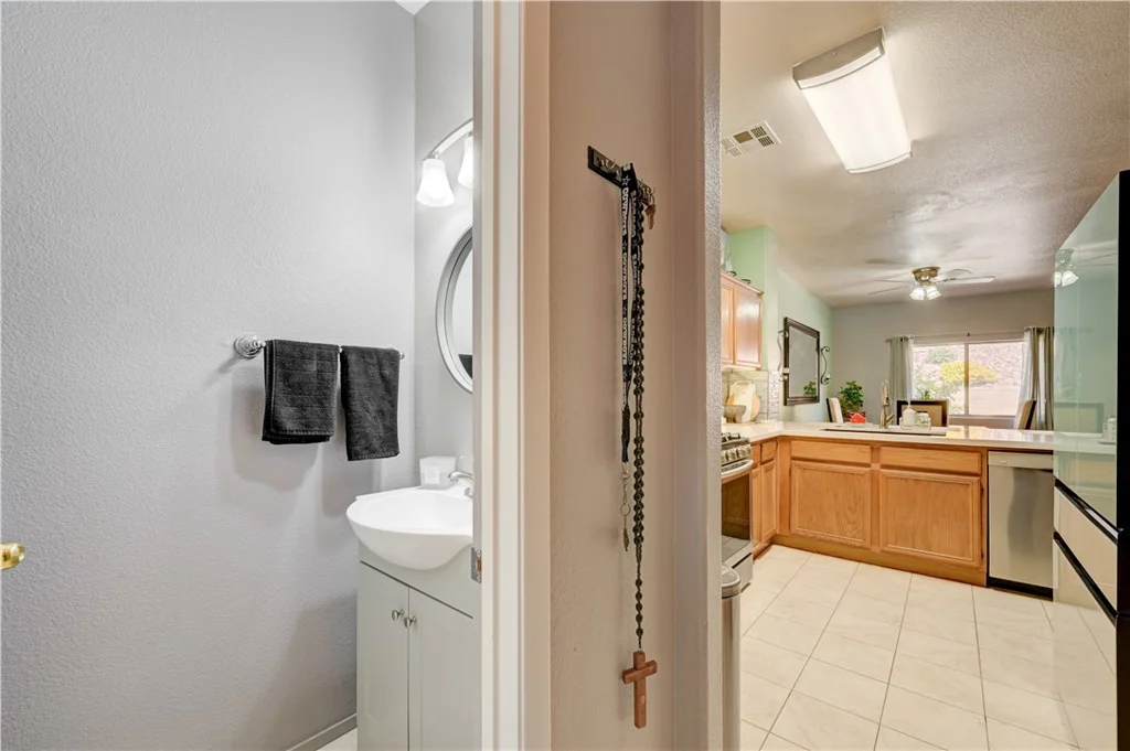 2050 Los Feliz, Las Vegas, NV 89156