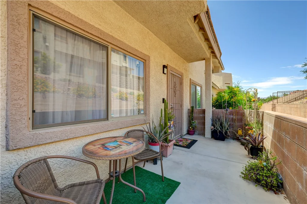 2050 Los Feliz, Las Vegas, NV 89156