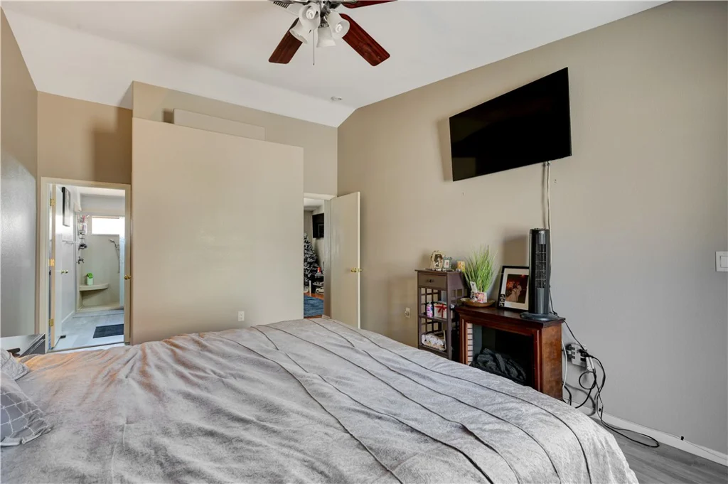 2050 Los Feliz, Las Vegas, NV 89156