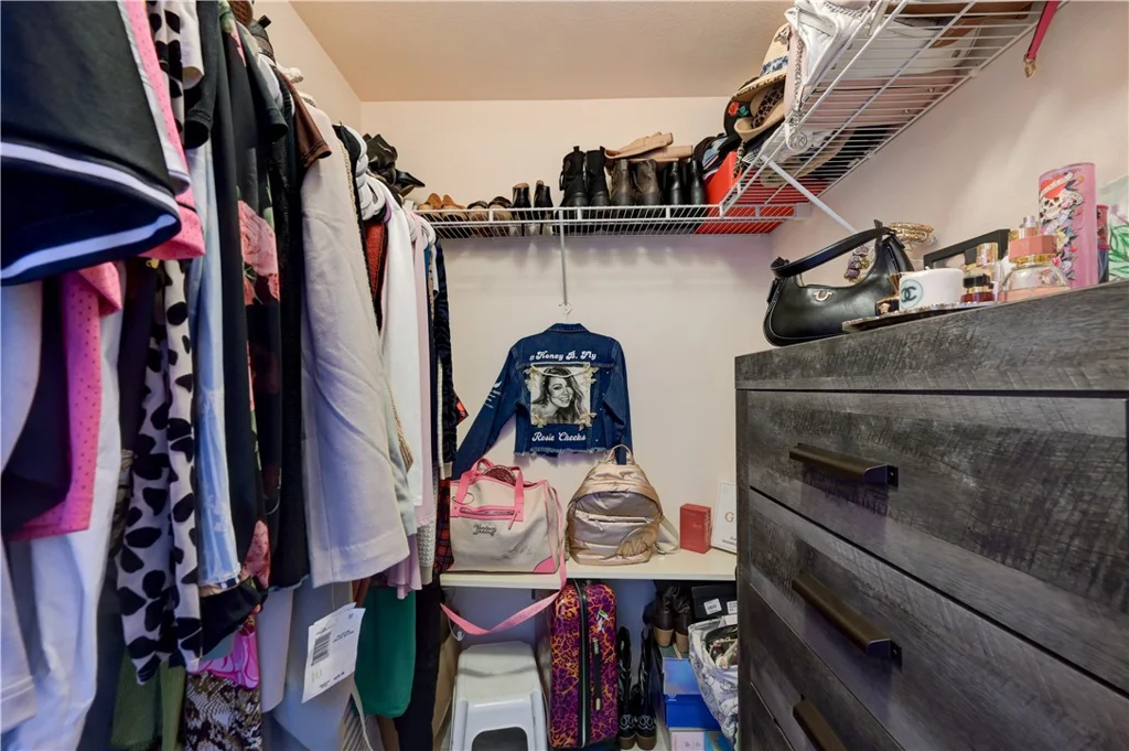2050 Los Feliz, Las Vegas, NV 89156