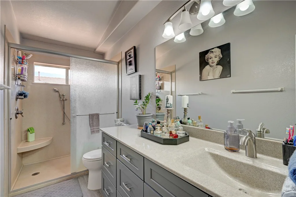 2050 Los Feliz, Las Vegas, NV 89156