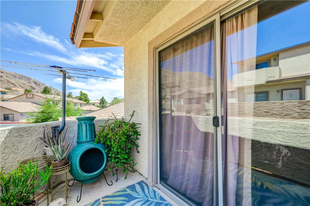 2050 Los Feliz, Las Vegas, NV 89156