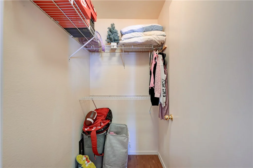 2050 Los Feliz, Las Vegas, NV 89156