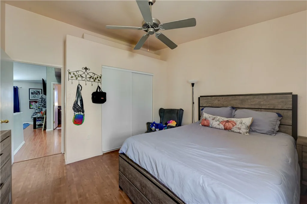 2050 Los Feliz, Las Vegas, NV 89156