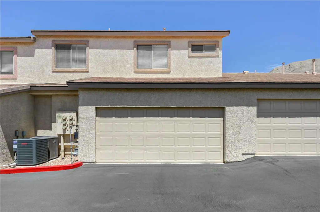 2050 Los Feliz, Las Vegas, NV 89156