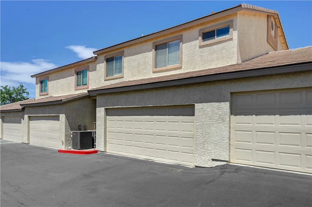 2050 Los Feliz, Las Vegas, NV 89156