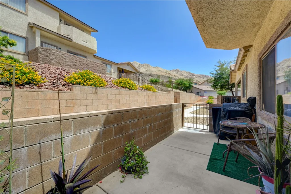 2050 Los Feliz, Las Vegas, NV 89156