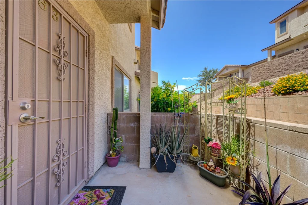 2050 Los Feliz, Las Vegas, NV 89156