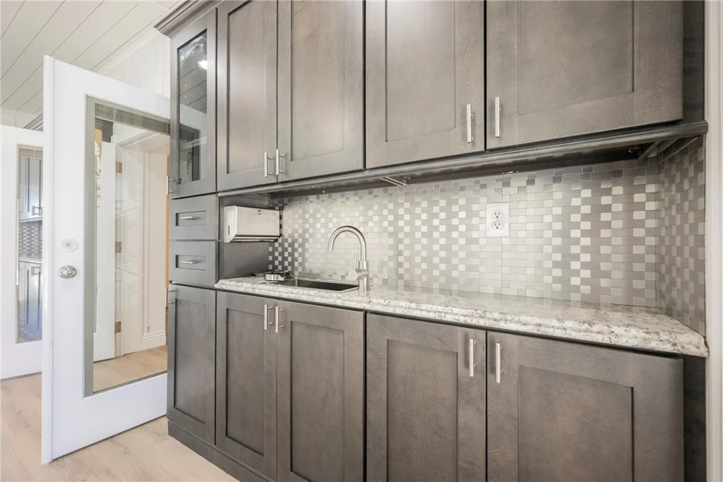 6480 Bristlecone, Las Vegas, NV 89146