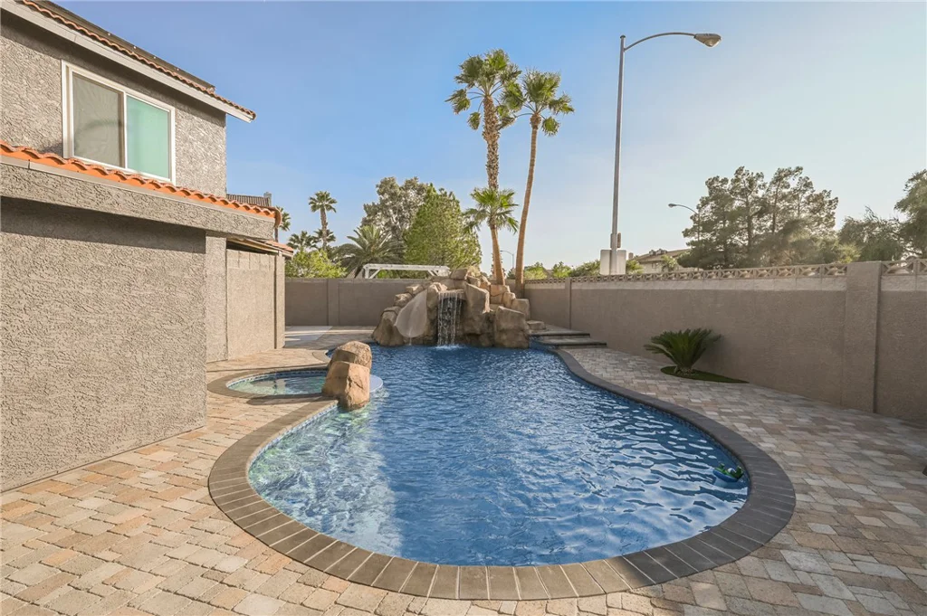 6480 Bristlecone, Las Vegas, NV 89146