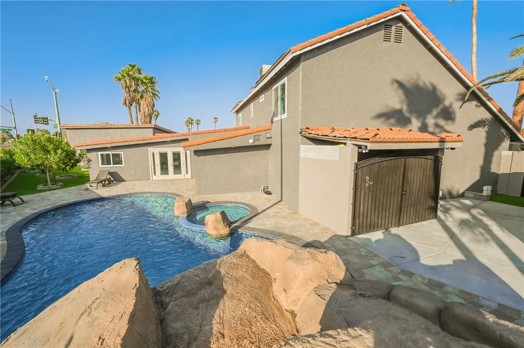 6480 Bristlecone, Las Vegas, NV 89146