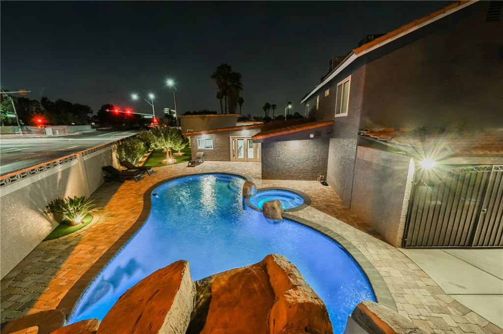 6480 Bristlecone, Las Vegas, NV 89146