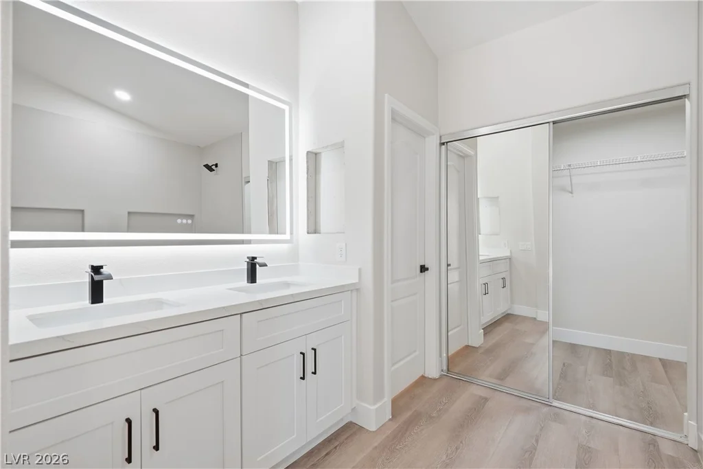 6983 Flowering Willow, Las Vegas, NV 89148
