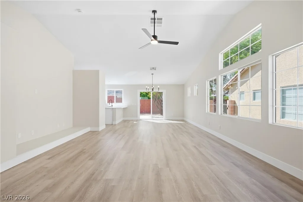 6983 Flowering Willow, Las Vegas, NV 89148
