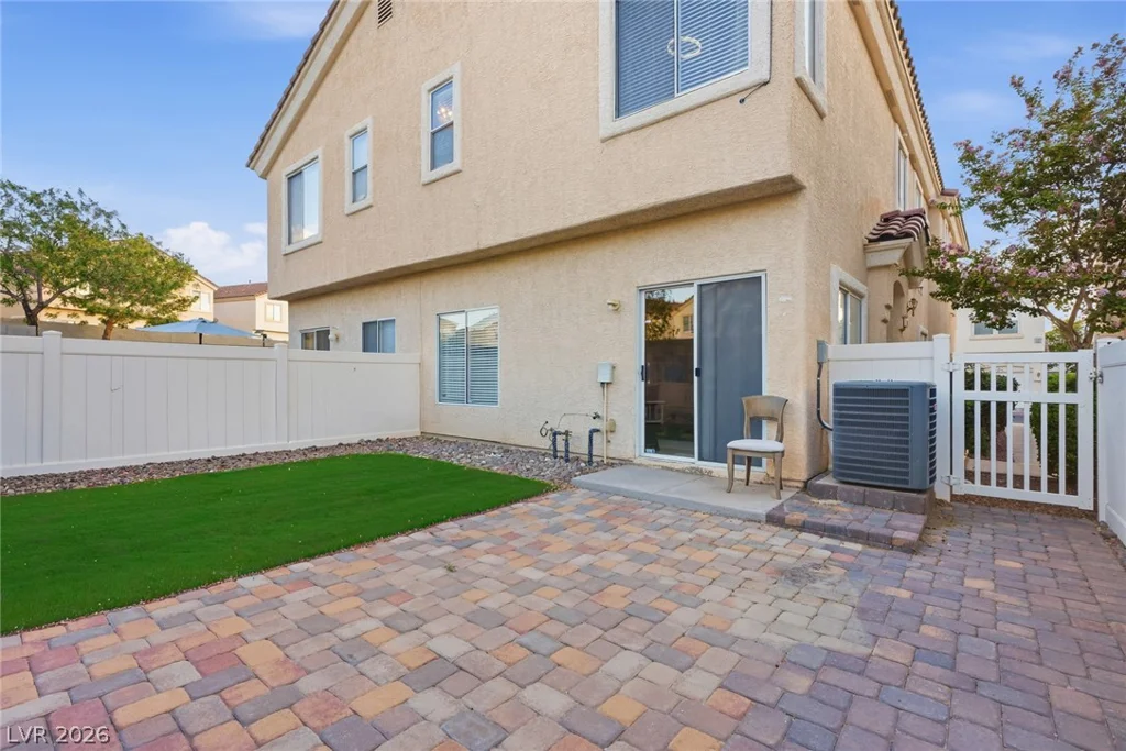 2586 Velez Valley, Henderson, NV 89002