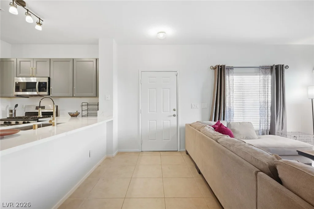 2586 Velez Valley, Henderson, NV 89002