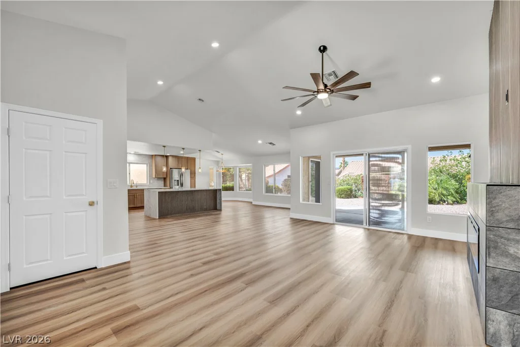 9912 Rosamond, Las Vegas, NV 89134