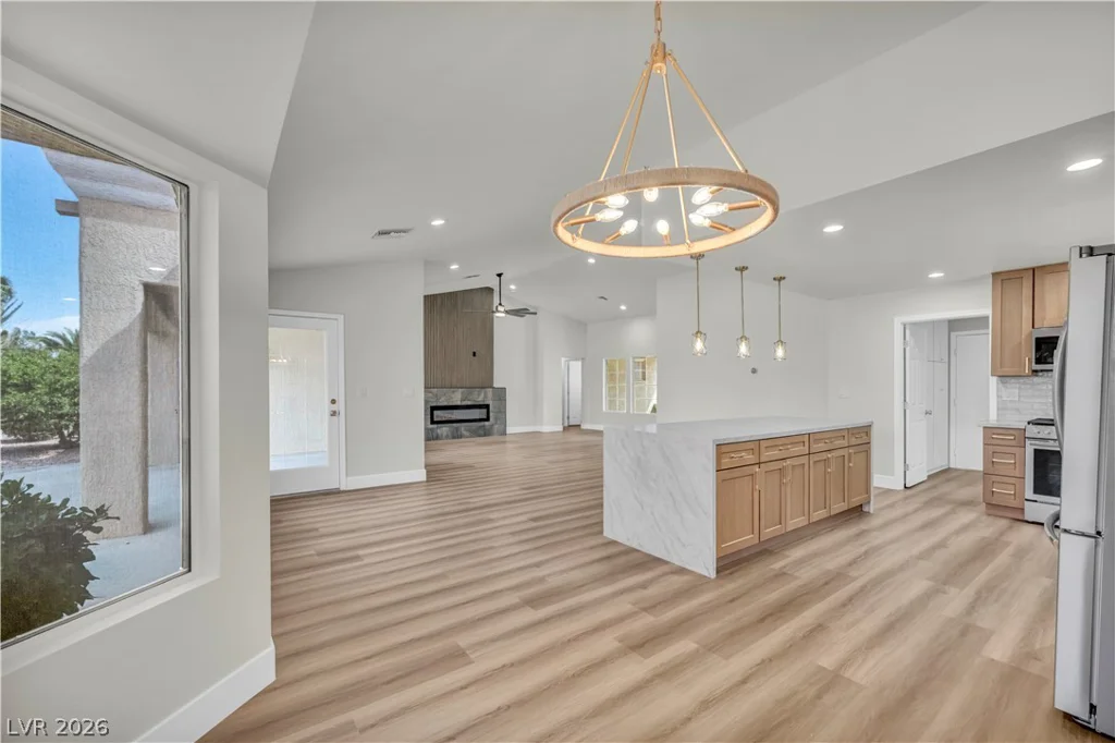 9912 Rosamond, Las Vegas, NV 89134