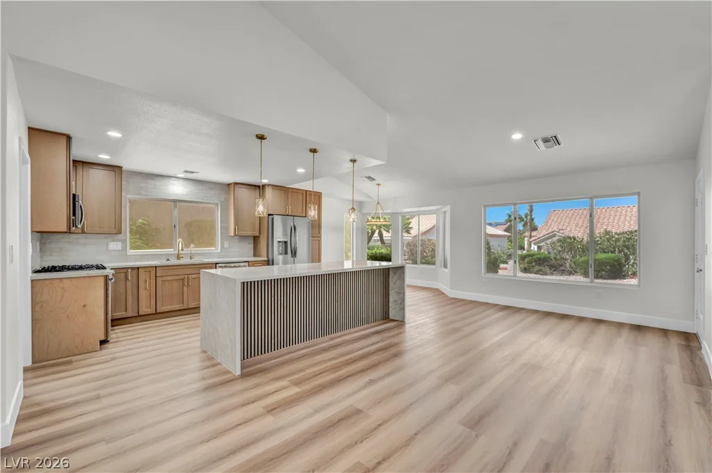 9912 Rosamond, Las Vegas, NV 89134