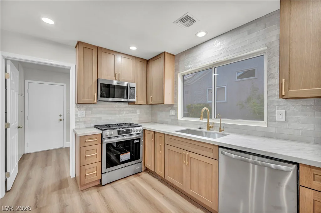 9912 Rosamond, Las Vegas, NV 89134