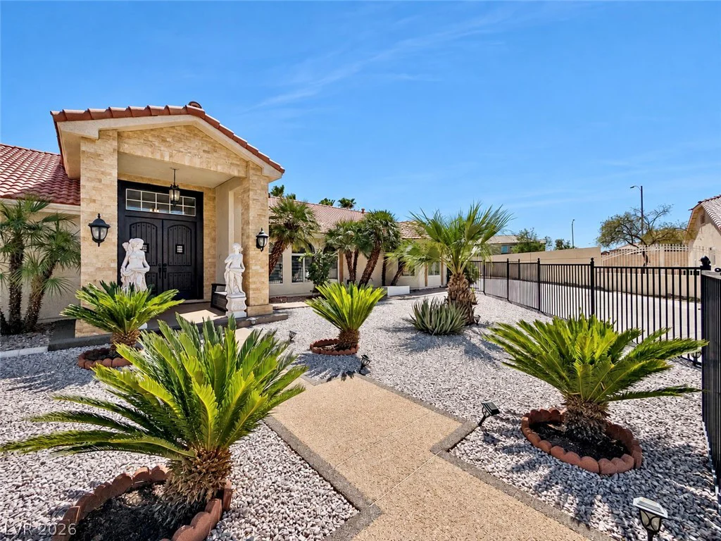 3272 Crystal Palm, Las Vegas, NV 89117