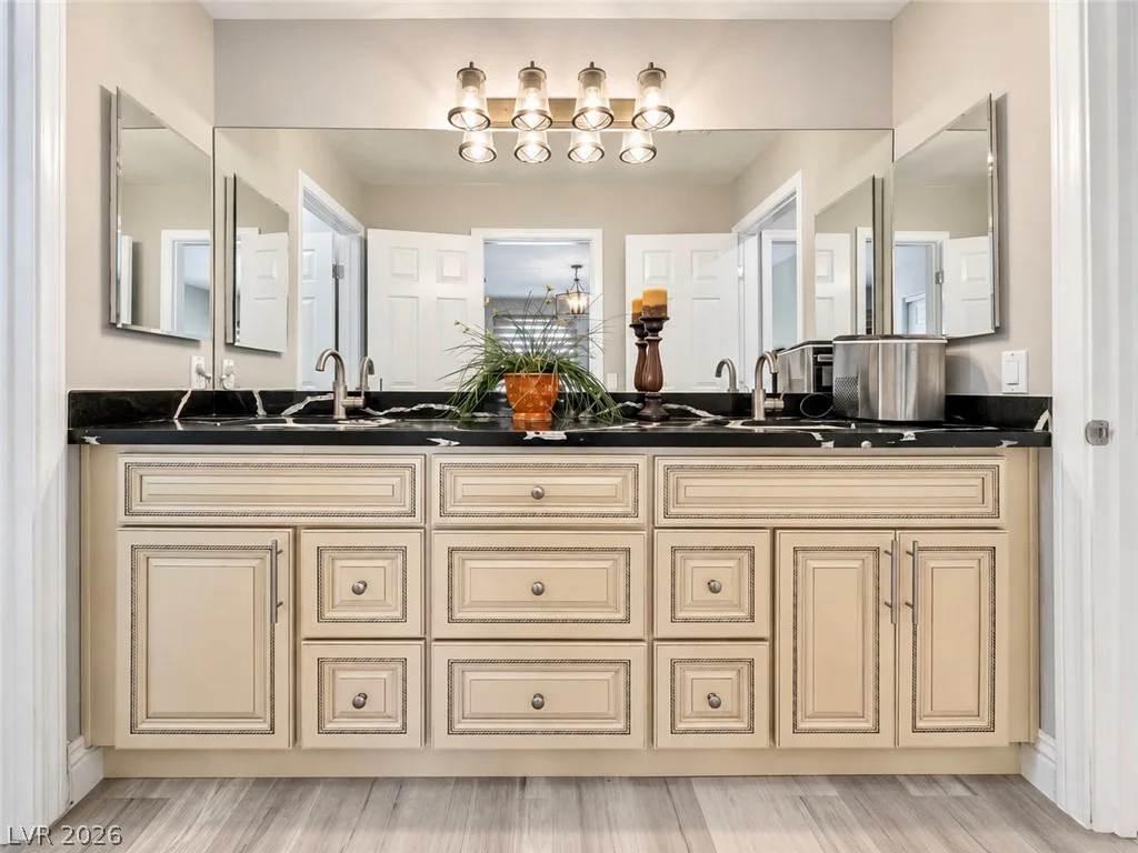 3272 Crystal Palm, Las Vegas, NV 89117