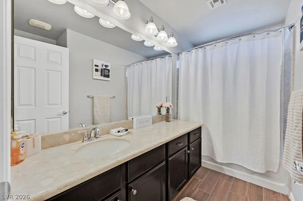 9772 Smokey Moon, Las Vegas, NV 89141