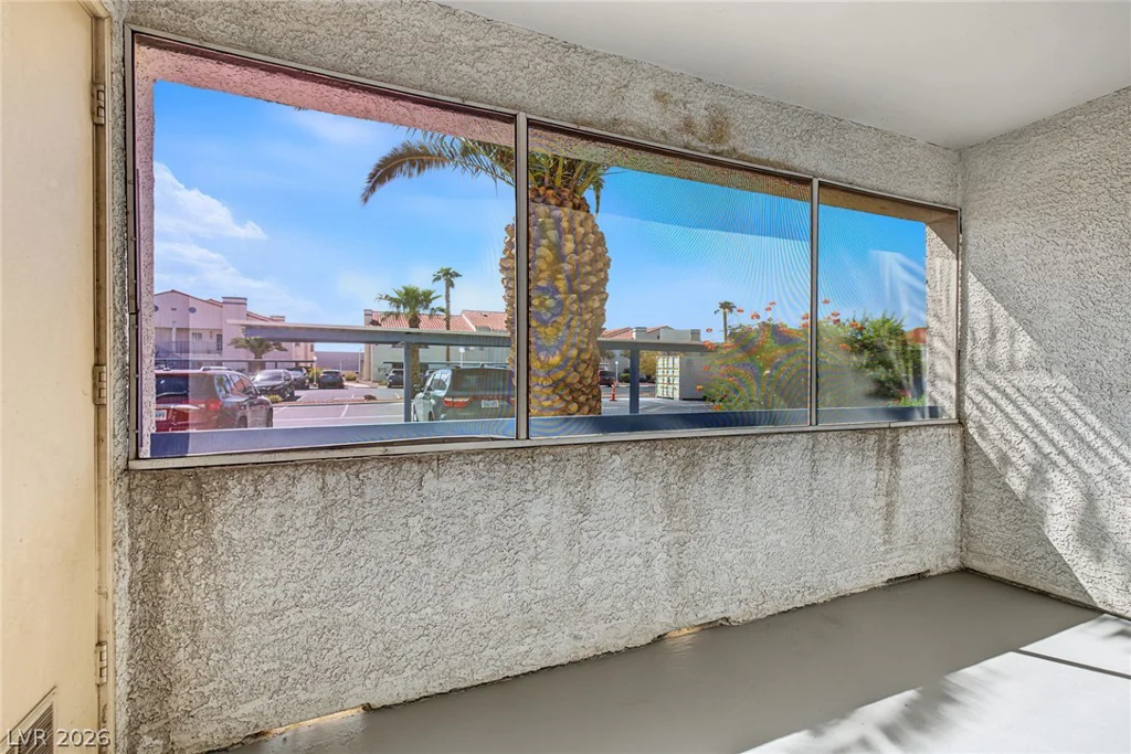2725 Nellis, Las Vegas, NV 89121