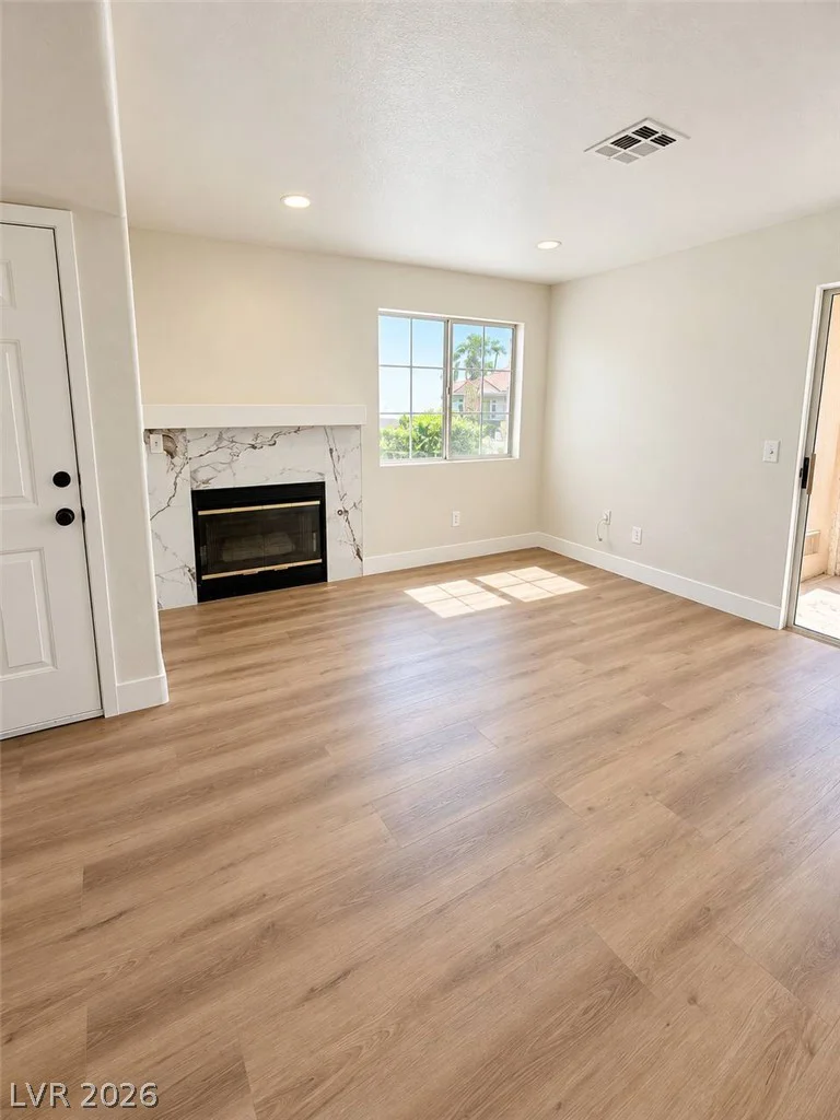 2725 Nellis, Las Vegas, NV 89121