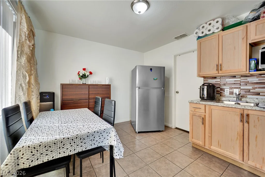 5230 Morris, Las Vegas, NV 89122