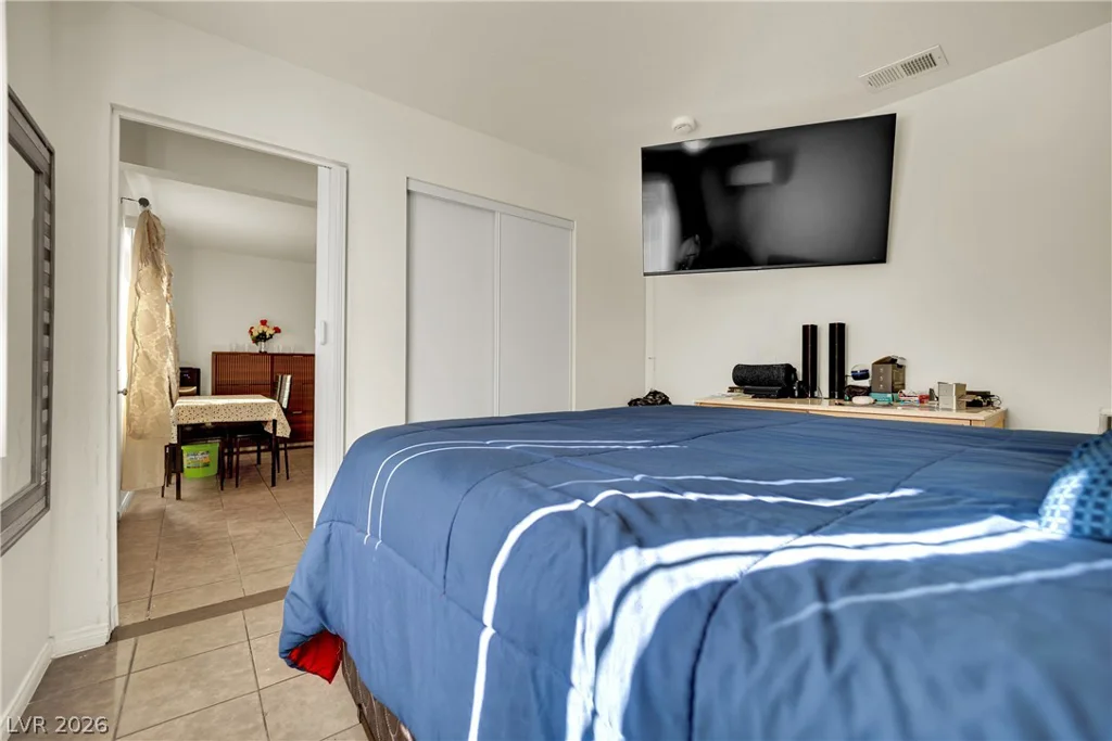 5230 Morris, Las Vegas, NV 89122