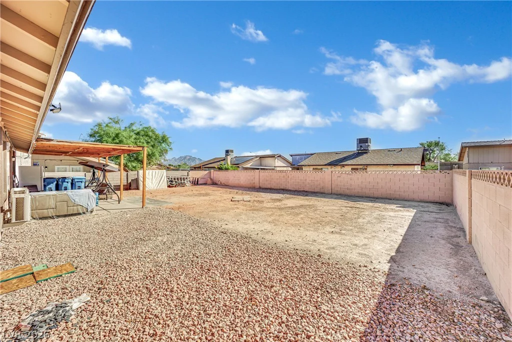5230 Morris, Las Vegas, NV 89122