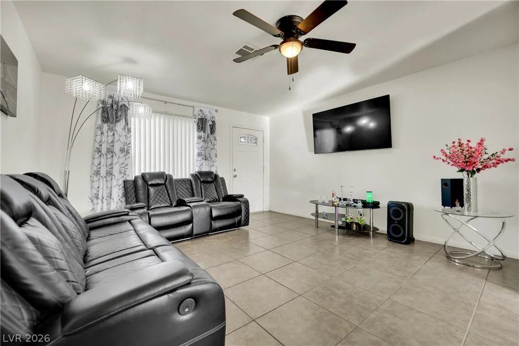 5230 Morris, Las Vegas, NV 89122